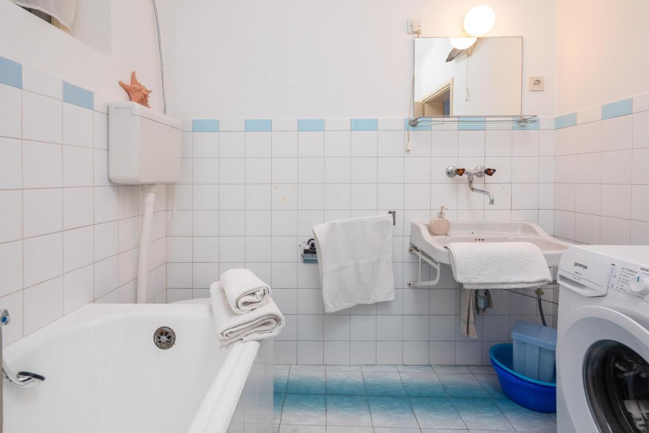 Seaside Apartment Blue Dugi Rat Eksteriør billede